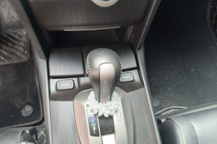 Used Honda Crosstour 2012 2.4L Luxury Edition Gear Lever