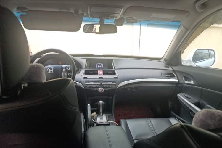 Used Honda Crosstour 2012 2.4L Luxury Edition Headliner