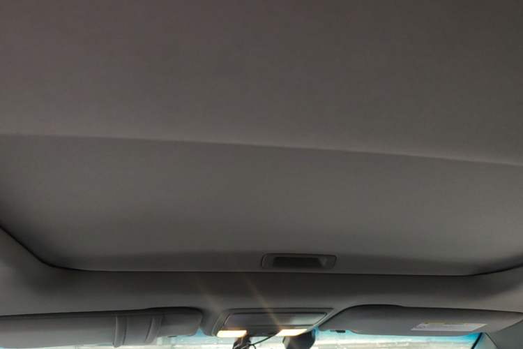 Used Honda Crosstour 2012 2.4L Luxury Edition Headliner