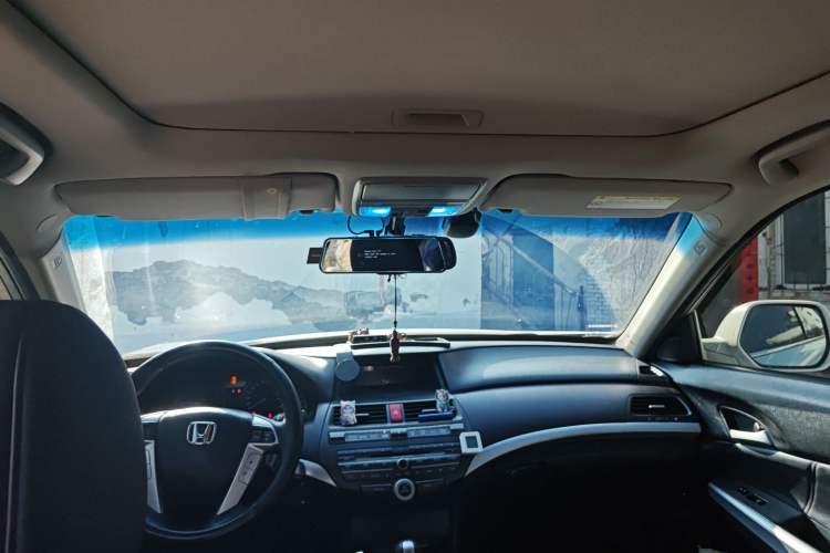 Used Honda Crosstour 2012 2.4L Luxury Edition Headliner