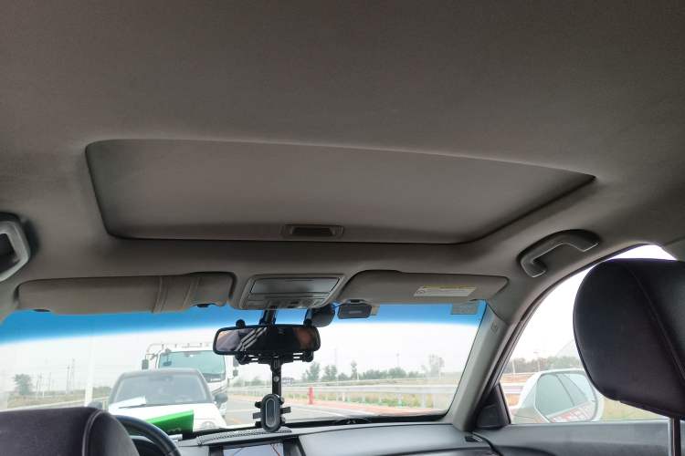 Used Honda Crosstour 2012 2.4L Luxury Edition Headliner