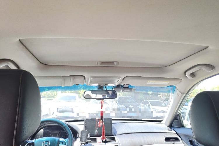 Used Honda Crosstour 2012 2.4L Luxury Edition Headliner