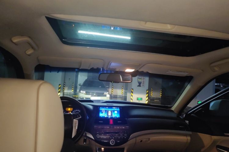 Used Honda Crosstour 2012 2.4L Luxury Edition Headliner