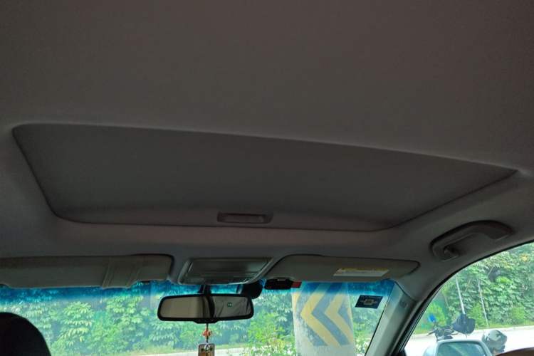 Used Honda Crosstour 2012 2.4L Luxury Edition Headliner