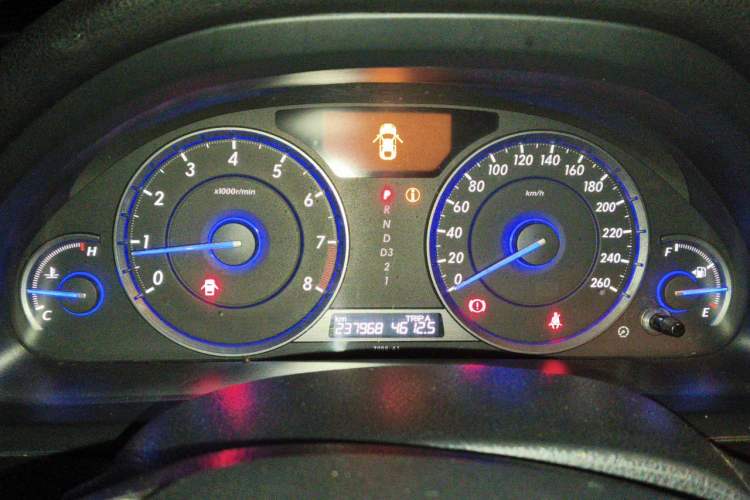 Used Honda Crosstour 2012 2.4L Luxury Edition Instrument Cluster