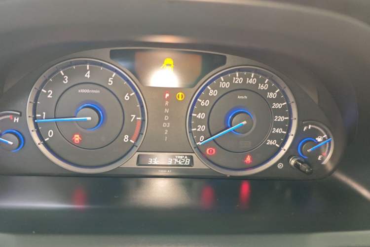 Used Honda Crosstour 2012 2.4L Luxury Edition Instrument Cluster