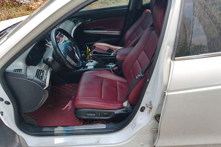 Used Honda Crosstour 2012 2.4L Luxury Edition Left Front Seat