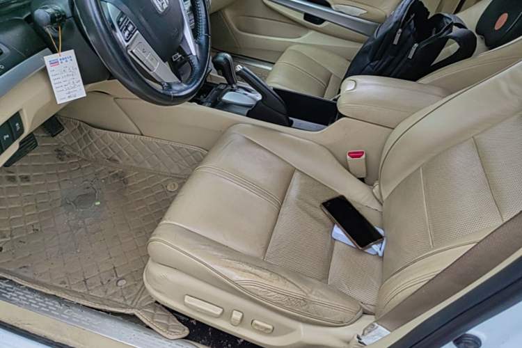 Used Honda Crosstour 2012 2.4L Luxury Edition Left Front Seat