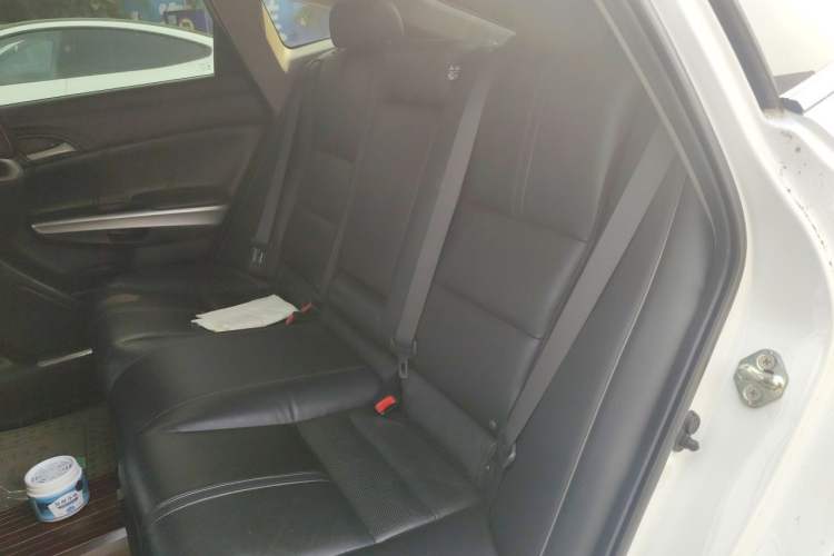 Used Honda Crosstour 2012 2.4L Luxury Edition Left Rear Seat
