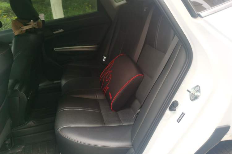 Used Honda Crosstour 2012 2.4L Luxury Edition Left Rear Seat