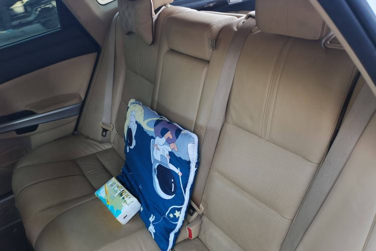 Used Honda Crosstour 2012 2.4L Luxury Edition Left Rear Seat
