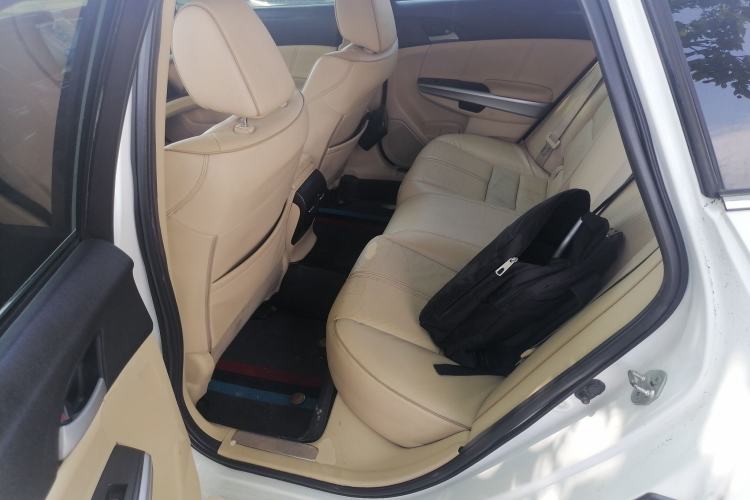 Used Honda Crosstour 2012 2.4L Luxury Edition Left Rear Seat