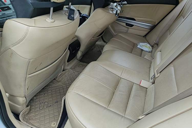 Used Honda Crosstour 2012 2.4L Luxury Edition Left Rear Seat