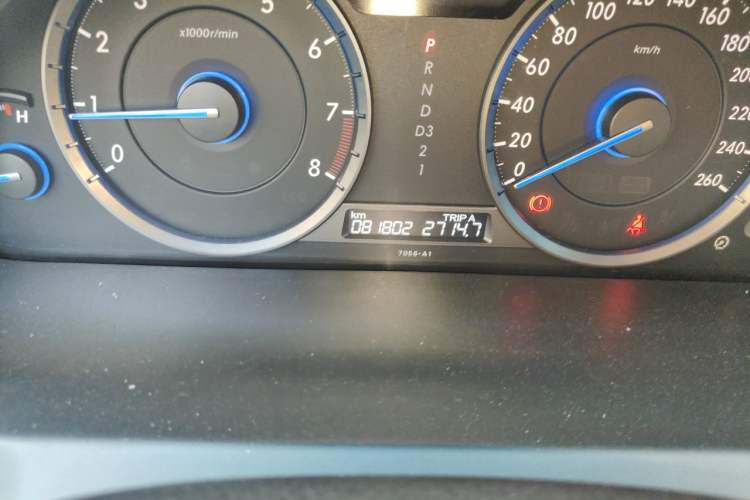 Used Honda Crosstour 2012 2.4L Luxury Edition Odometer Close Up