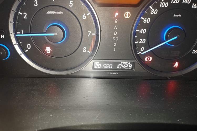 Used Honda Crosstour 2012 2.4L Luxury Edition Odometer Close Up