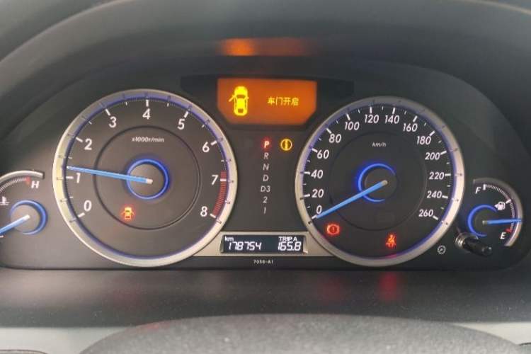 Used Honda Crosstour 2012 2.4L Luxury Edition Odometer Close Up
