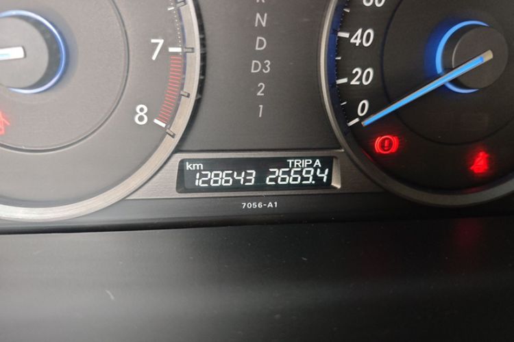 Used Honda Crosstour 2012 2.4L Luxury Edition Odometer Close Up