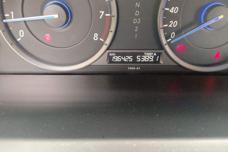 Used Honda Crosstour 2012 2.4L Prestige Edition Odometer Close Up