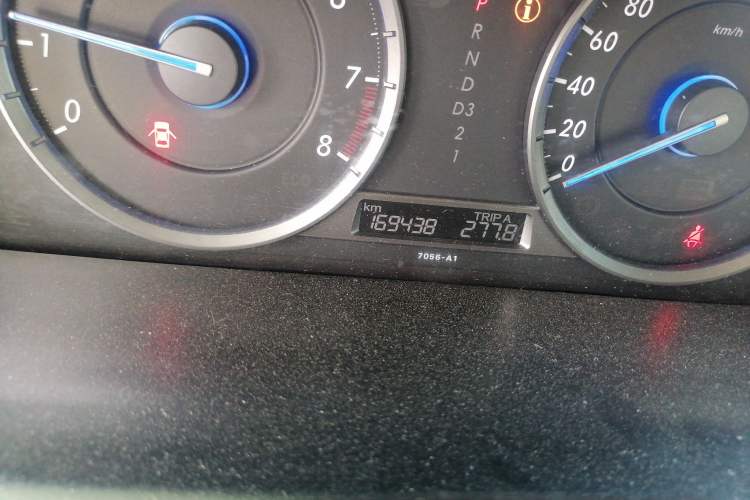Used Honda Crosstour 2012 2.4L Luxury Edition Odometer Close Up