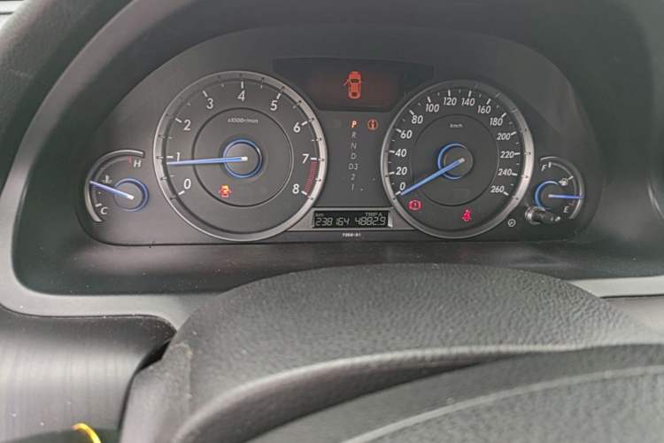 Used Honda Crosstour 2012 2.4L Luxury Edition Odometer Close Up