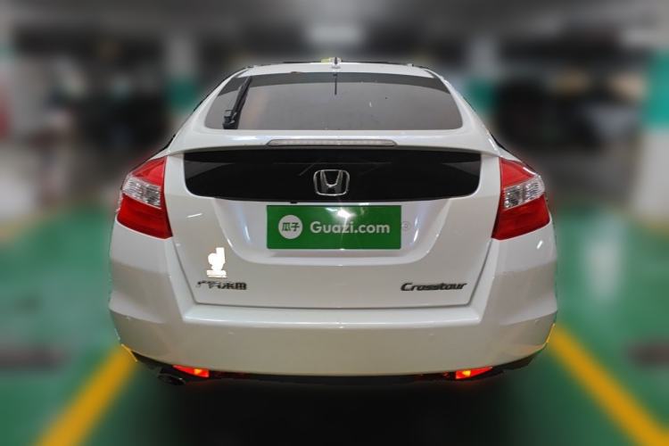 Used Honda Crosstour 2012 2.4L Luxury Edition Rear