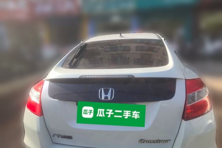 Used Honda Crosstour 2012 2.4L Luxury Edition Rear