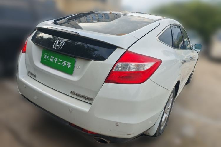 Used Honda Crosstour 2012 2.4L Prestige Edition Rear Right 45 Deg