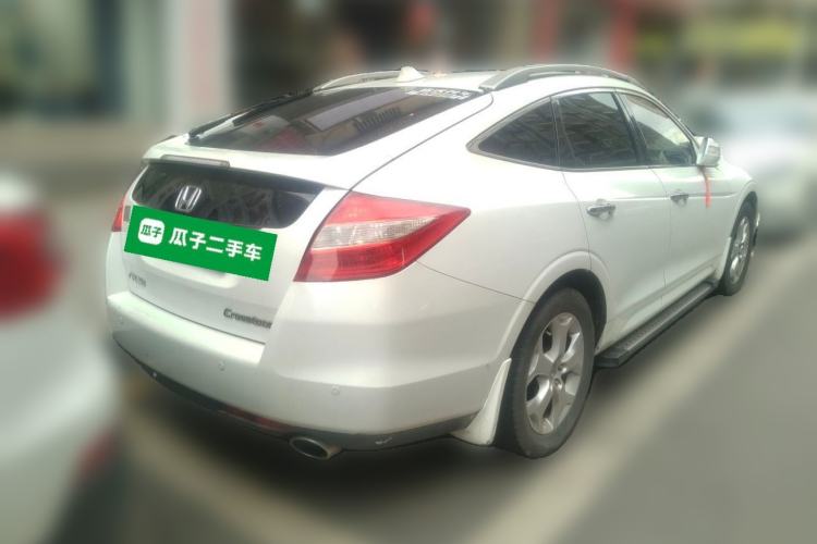 Used Honda Crosstour 2012 2.4L Luxury Edition Rear Right 45 Deg