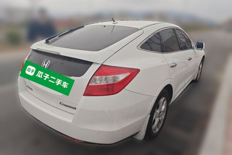 Used Honda Crosstour 2012 2.4L Luxury Edition Rear Right 45 Deg