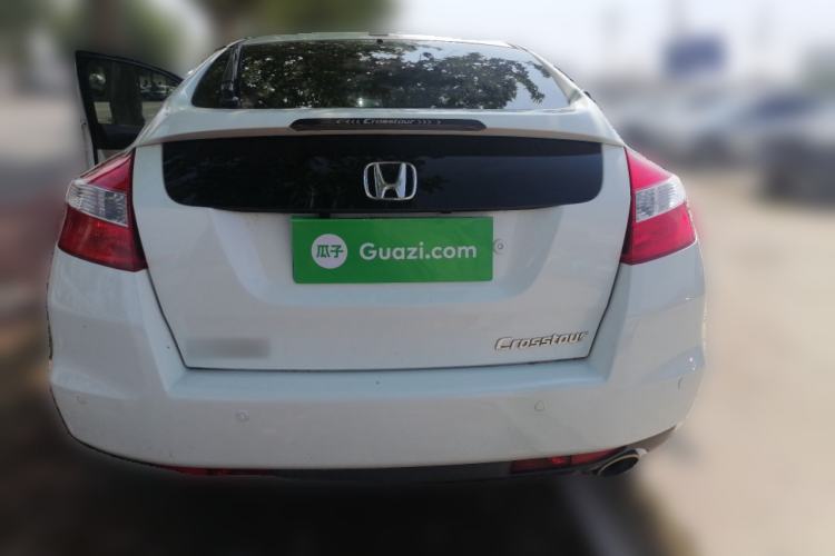 Used Honda Crosstour 2012 2.4L Luxury Edition Rear