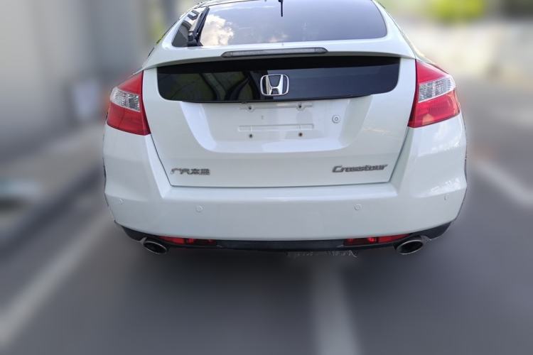 Used Honda Crosstour 2012 2.4L Luxury Edition Rear