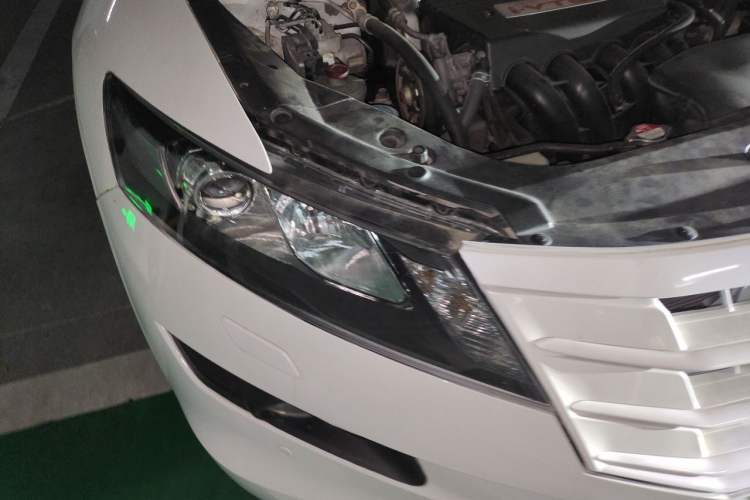 Used Honda Crosstour 2012 2.4L Prestige Edition Right Front Headlight
