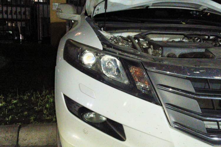 Used Honda Crosstour 2012 2.4L Luxury Edition Right Front Headlight