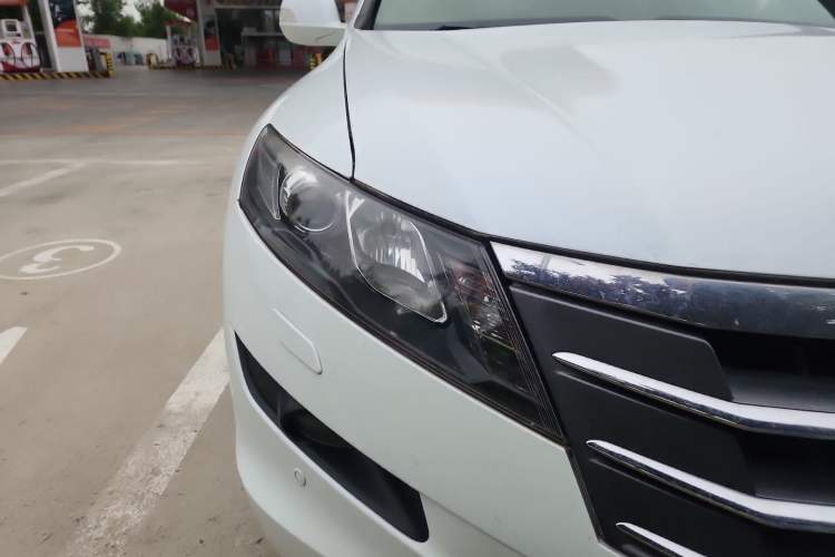 Used Honda Crosstour 2012 2.4L Luxury Edition Right Front Headlight