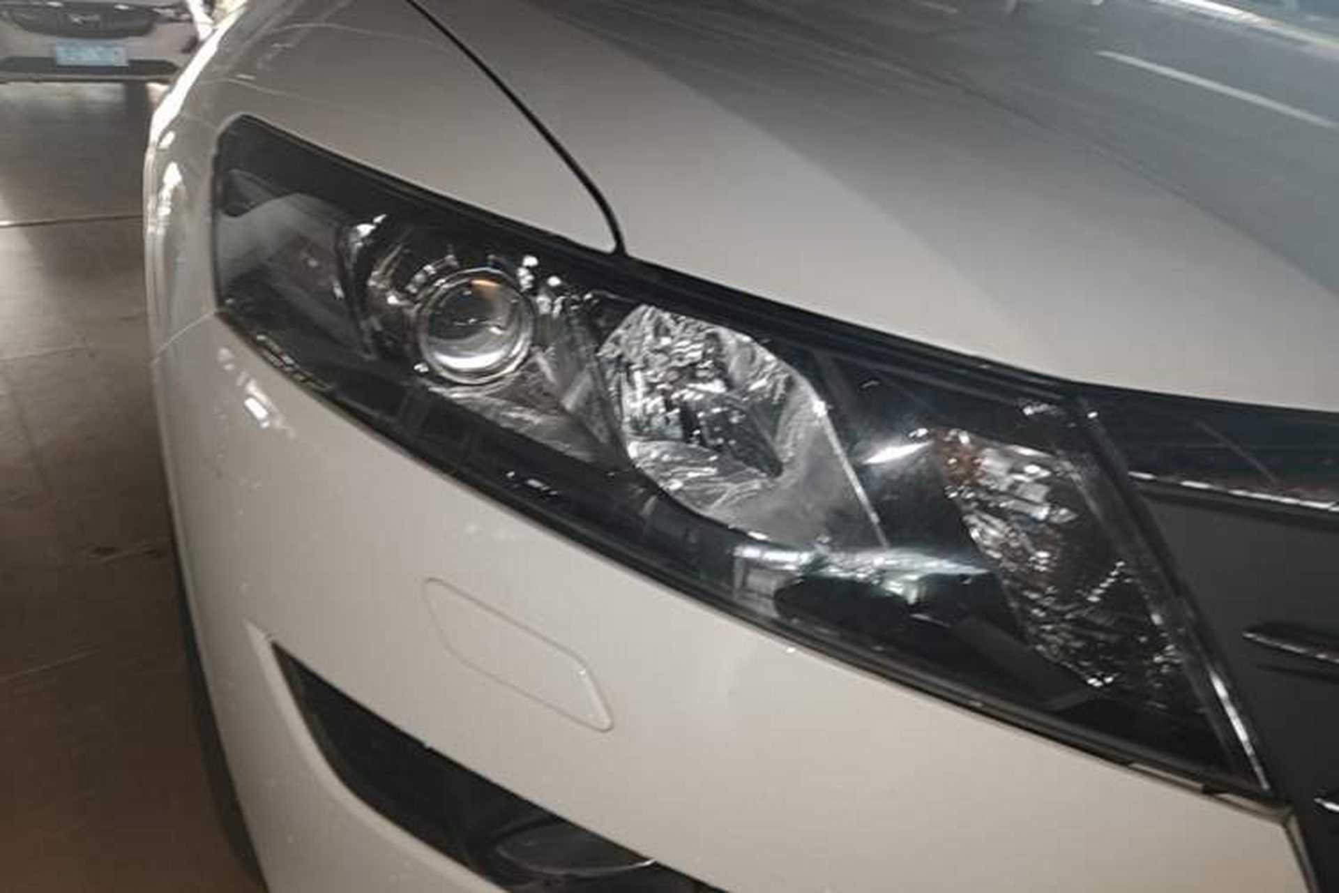 Used Honda Crosstour 2012 2.4L Luxury Edition Right Front Headlight