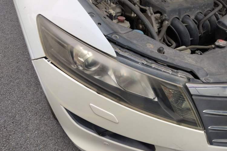 Used Honda Crosstour 2012 2.4L Prestige Edition Right Front Headlight