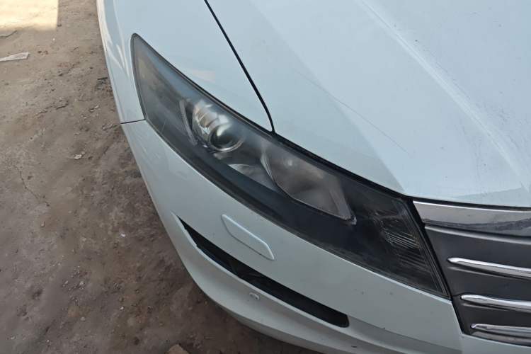 Used Honda Crosstour 2012 2.4L Luxury Edition Right Front Headlight