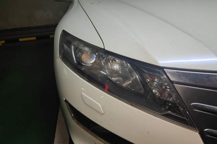 Used Honda Crosstour 2012 2.4L Luxury Edition Right Front Headlight