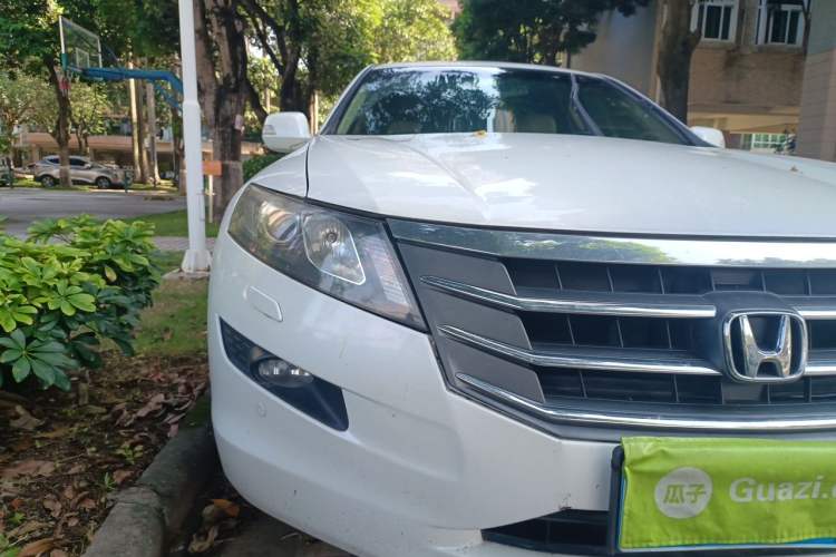 Used Honda Crosstour 2012 2.4L Luxury Edition Right Front Headlight