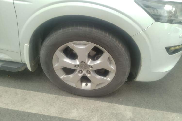 Used Honda Crosstour 2012 2.4L Luxury Edition Right Front Wheel Hub