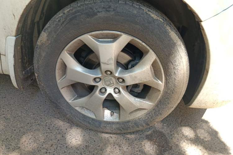 Used Honda Crosstour 2012 2.4L Luxury Edition Right Front Wheel Hub