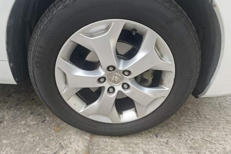 Used Honda Crosstour 2012 2.4L Luxury Edition Right Front Wheel Hub