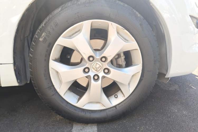 Used Honda Crosstour 2012 2.4L Luxury Edition Right Front Wheel Hub