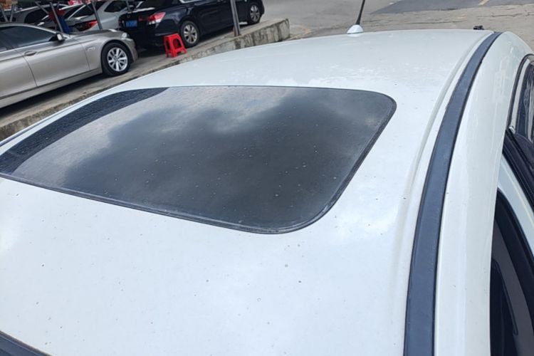 Used Honda Crosstour 2012 2.4L Luxury Edition Roof