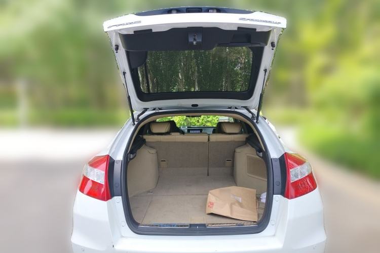 Used Honda Crosstour 2012 2.4L Prestige Edition Trunk