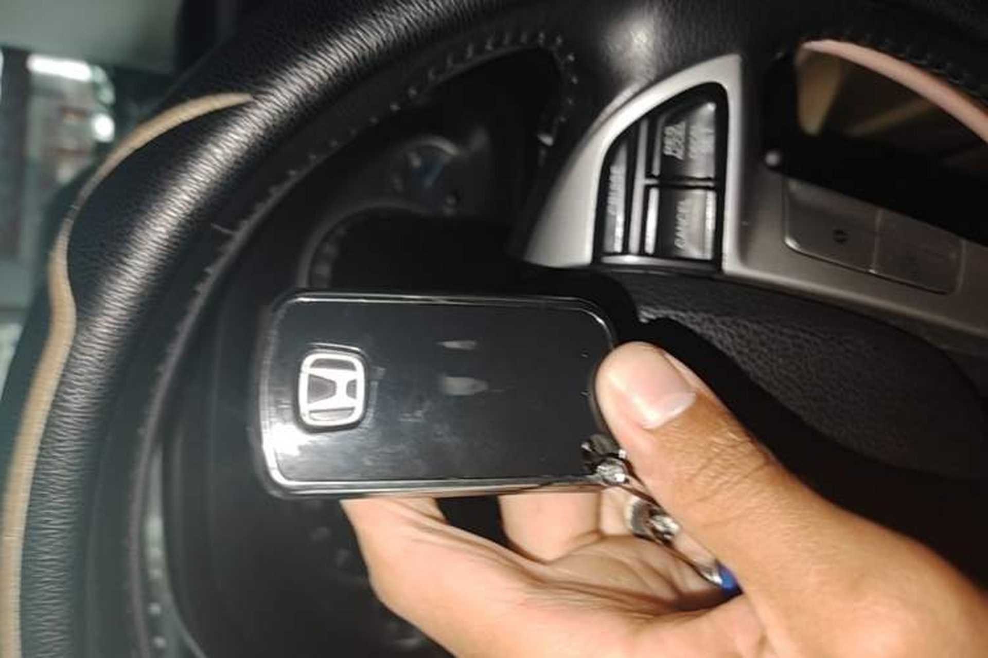 Used Honda Crosstour 2012 2.4L Luxury Edition Vehicle Key