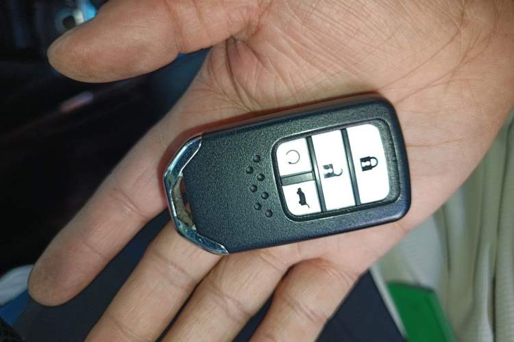 Used Honda Crosstour 2012 2.4L Luxury Edition Vehicle Key