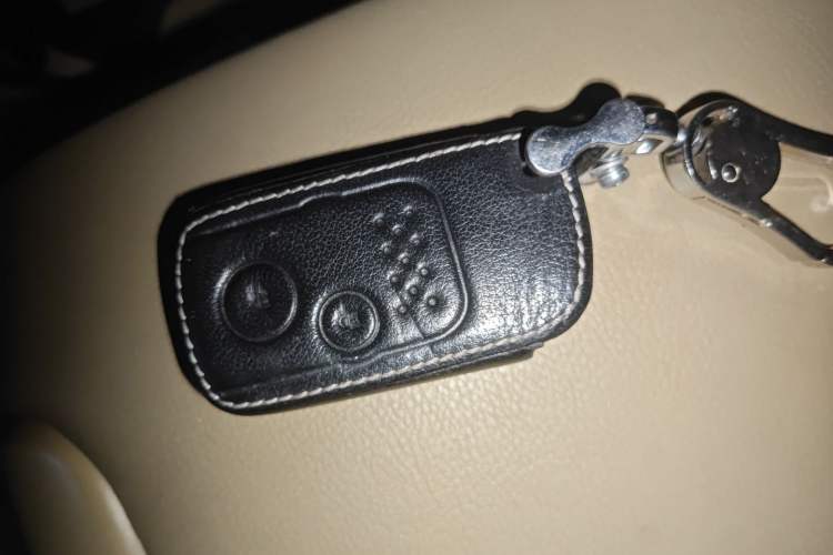 Used Honda Crosstour 2012 2.4L Luxury Edition Vehicle Key