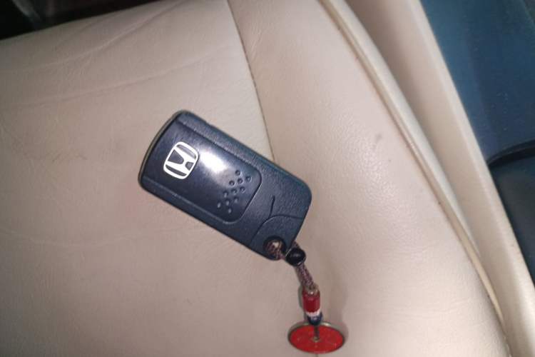 Used Honda Crosstour 2012 2.4L Luxury Edition Vehicle Key