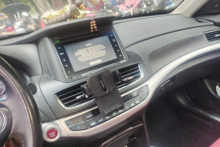 Used Honda Crosstour 2014 2.4L Luxury Edition Audio And AC Panel